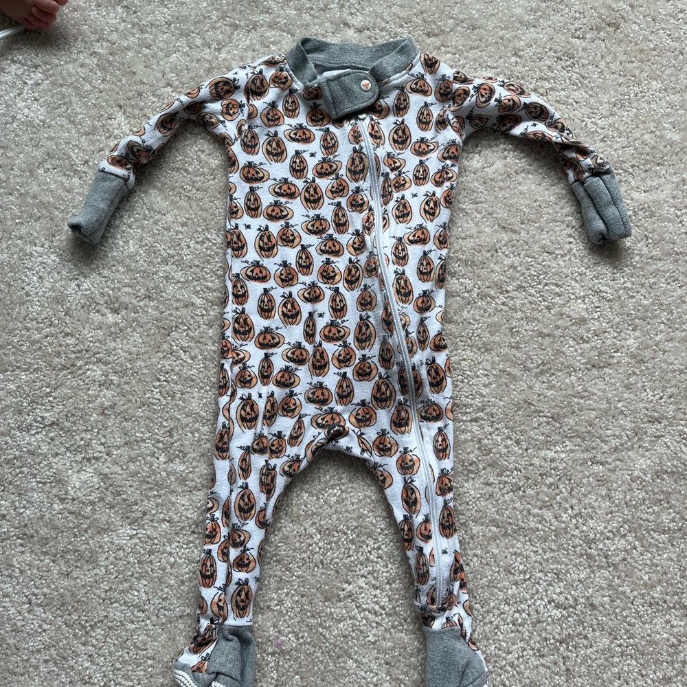 Burt's Bees Baby 0-3 Month Pumpkin Footie Pajamas
